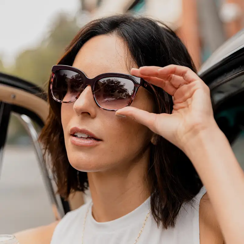 Cleo Lifestyle Image 1