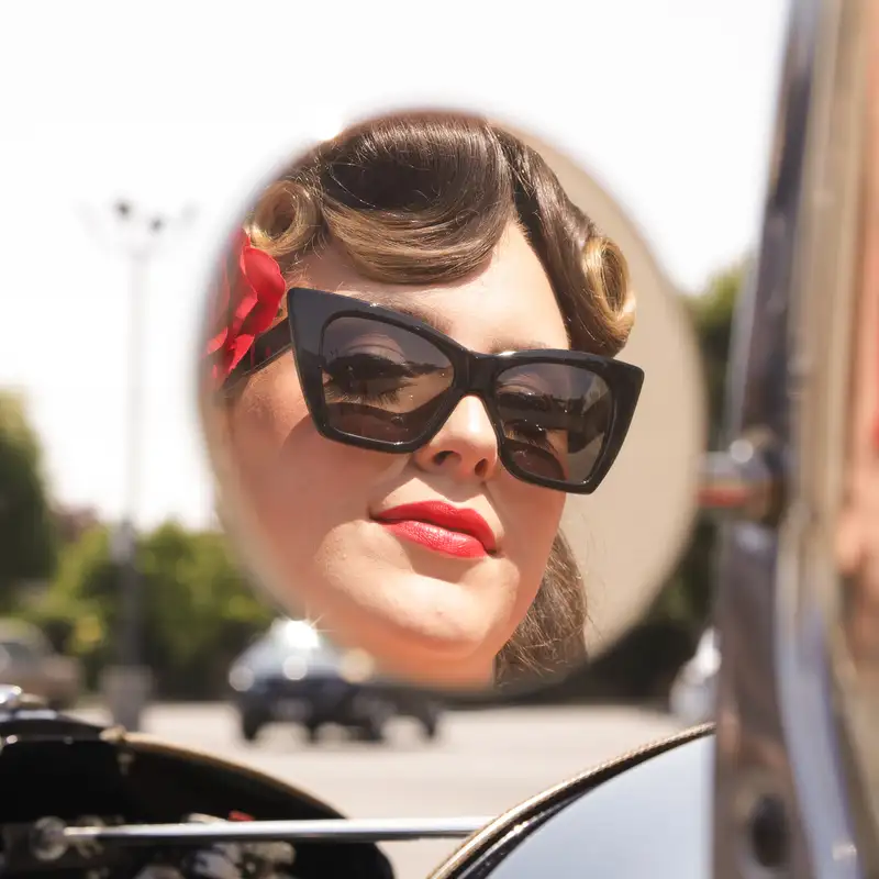 lolita lifestyle sq 1