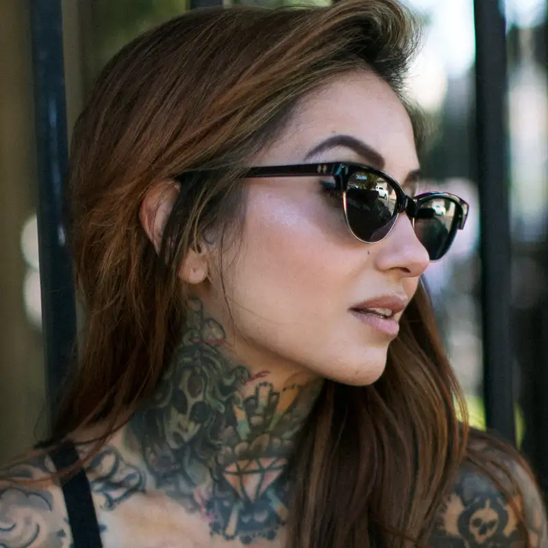 Sloane Lifestyle Image 2